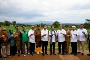 Kunjungan Pj Gubernur Jabar dan Mendagri ke TPS3R Desa Wantilan, Subang