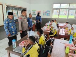 Polsek Ciamis Awasi Program Makan Bergizi Gratis di SMPN 2 Ciamis, Pastikan Standar Gizi Terpenuhi