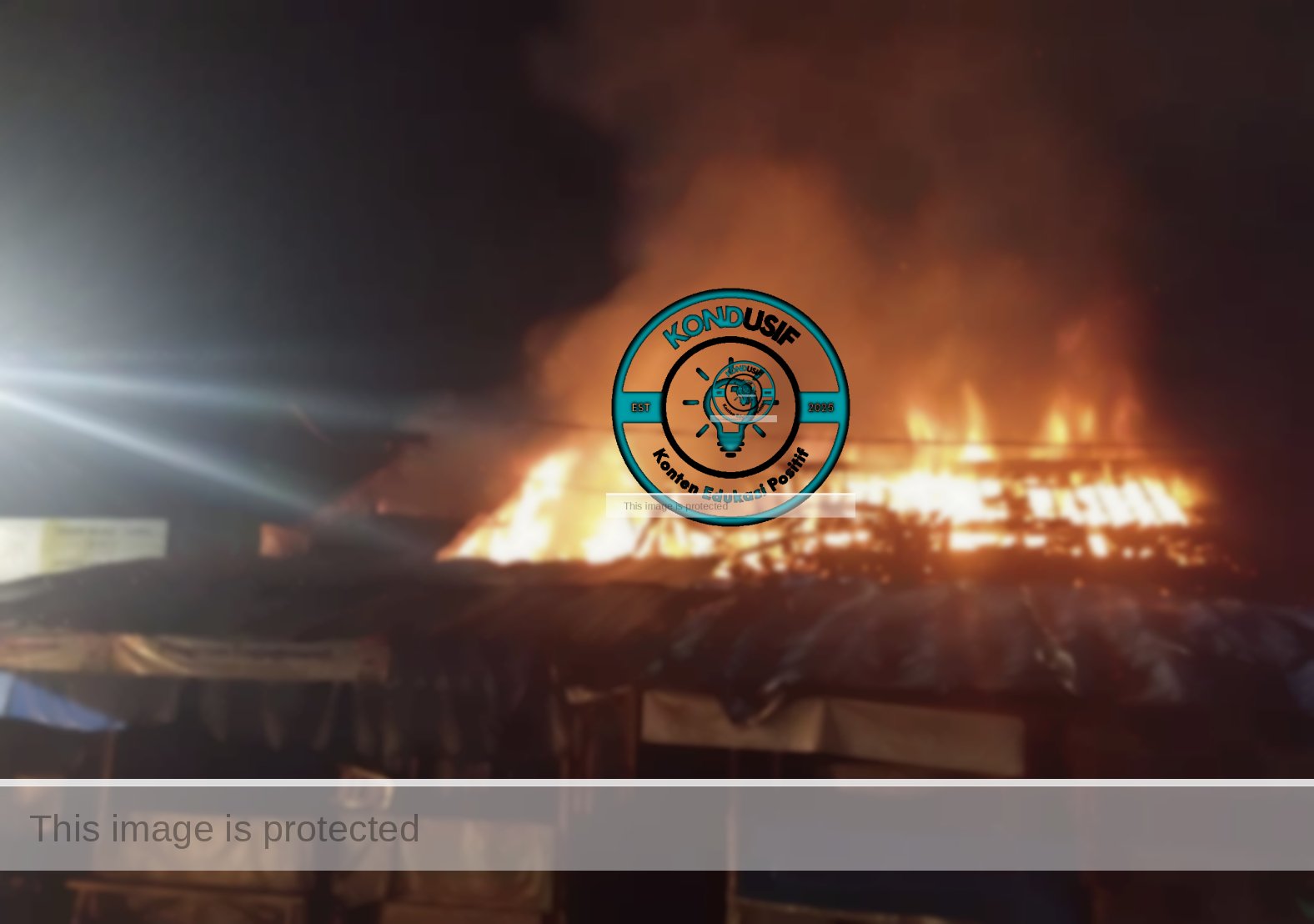 Si Jago Merah melahap bangunan di blok A pasar manis Ciamis (ist)