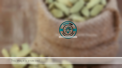 Manfaat Kapulaga bukan sekadar rempah pelengkap dalam masakan. Sifat aromatiknya membuatnya banyak digunakan dalam industri kecantikan dan farmasi. Sumber Gambar: Freefik.