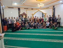 Terawih Keliling Kapolsek Pameungpeuk Dilakukan di Masjid Al Bayinah Desa Rancatungku