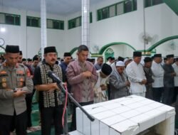 Kapolres Ciamis Hadiri Tarawih Keliling, Pererat Silaturahmi dan Jaga Kondusifitas Ramadan