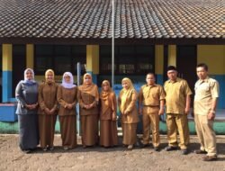 Siswa SDN Puncakmulya Manonjaya, Galang Dana untuk Korban Bencana Alam di Desa Cikondang Cineam