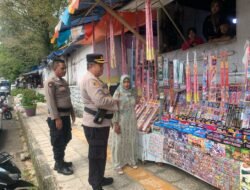 Jaga Kondusifitas Wilayah, Polsek Ciamis Patroli Imbauan Kamtibmas ke pedagang Petasan dan Warung Wakan
