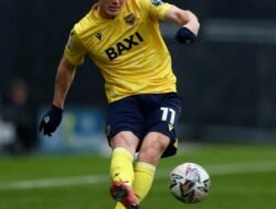 Gol Perdana Ole Romeny Tak Cukup Selamatkan Oxford dari Kekalahan