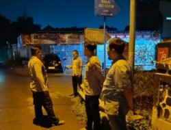 Saat Sahur Patroli Polsek Pameungpeuk Tingkatkan Patroli di Wilayah Pemukiman Warga Masyarakat