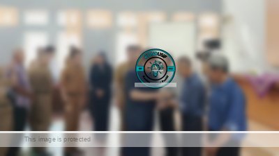 Penyerahan bantuan kepada petani