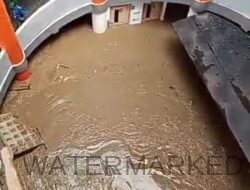 Banjir Bekasi, Lumpuhkan Mall dan Rumah Sakit