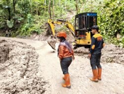 Banjir dan Longsor Terjang Ciamis, Warga Berjuang di Tengah Kepungan Air