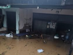 Warga Tamansari Keluhkan Banjir Akibat Bangunan Liar di Atas Sungai Songpie