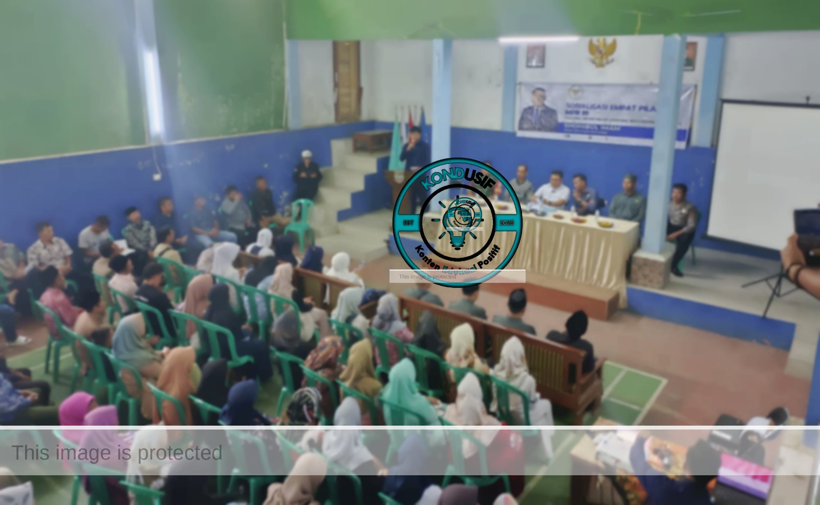 Anggota MPR RI sekaligus anggota Komisi XI DPR RI Fraksi Partai NasDem, Shohibul Imam, menggelar sosialisasi Empat Pilar Kebangsaan di Aula Desa Tanjungsari, Kecamatan Sadananya, Kabupaten Ciamis