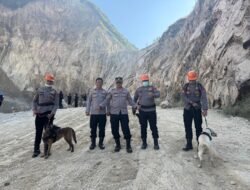 Polda Jabar Kerahkan Tim K9 Bantu Pencarian Korban Longsor Gunung Kuda, Cirebon
