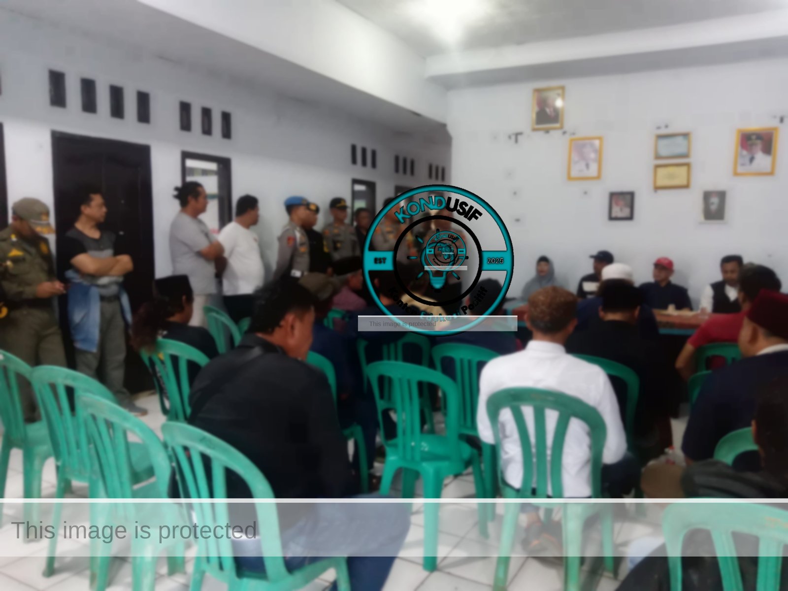 Kades Pasirbatang dituntut mundur warga