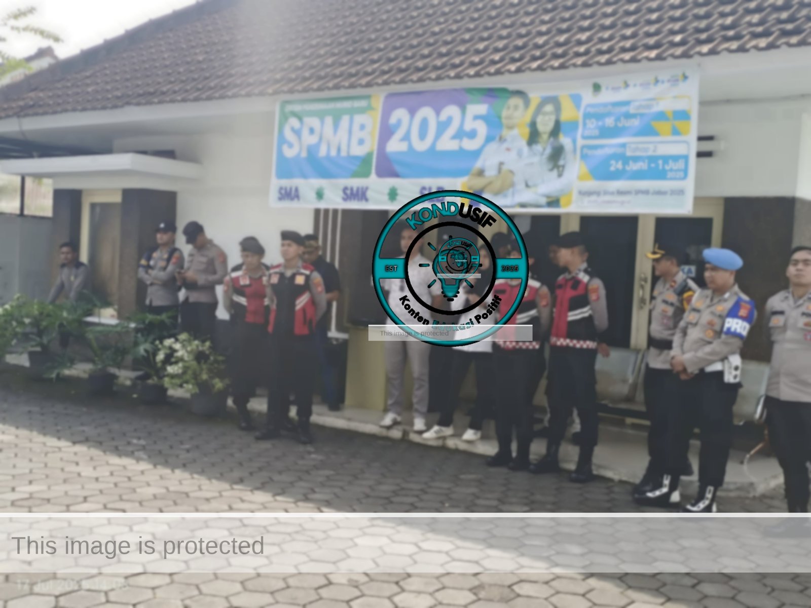 Kepala KCD 13 Widhy Kurniatun menanggapi tuntutan Mundur dari jabatan