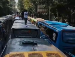 Riuh, Aksi Telolet Di Gedung Sate Tekan Pemprov Jabar Tinjau Larangan Study Tour