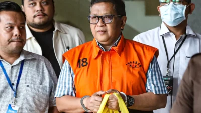 Hasto Kristiyanto Dituntut Tujuh Tahun Penjara Oleh KPK (foto:web)