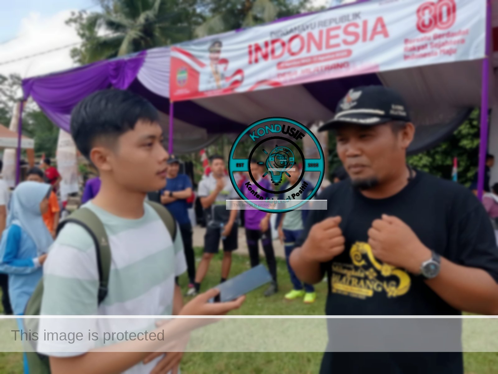 Kepala Desa Jalatrang Dedi Haryadi mendapat hadiah umroh gratis dari Kapolres Ciamis