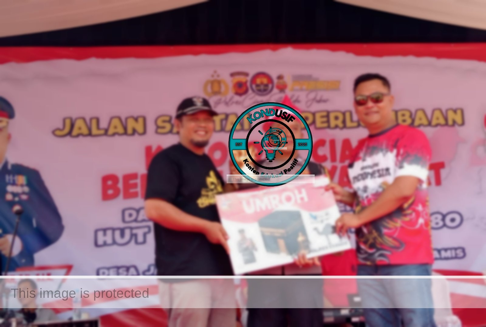 Kepala Desa dan Bhabinkamtibmas Desa Jalatrang Dapat Umroh Gratis dari Kapolres Ciamis