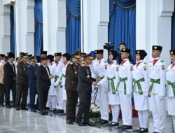 Kapolda Jabar Dampingi Gubernur dalam Pengukuhan Paskibraka 2025