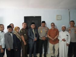 Bahagia Warga Cipari, Kapolres Tasikmalaya Kota Serahkan Bedah Rumah di Hari Bhayangkara ke-79