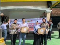 Polwan Polres Garut Sosialisasikan Tertib Lalu Lintas di SMKN 4 Garut dalam Program Police Goes to School