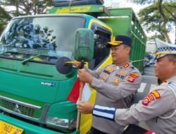 Kapolres Ciamis Instruksikan Polsek Jajaran Bagikan Bendera Momen HUT RI ke-80