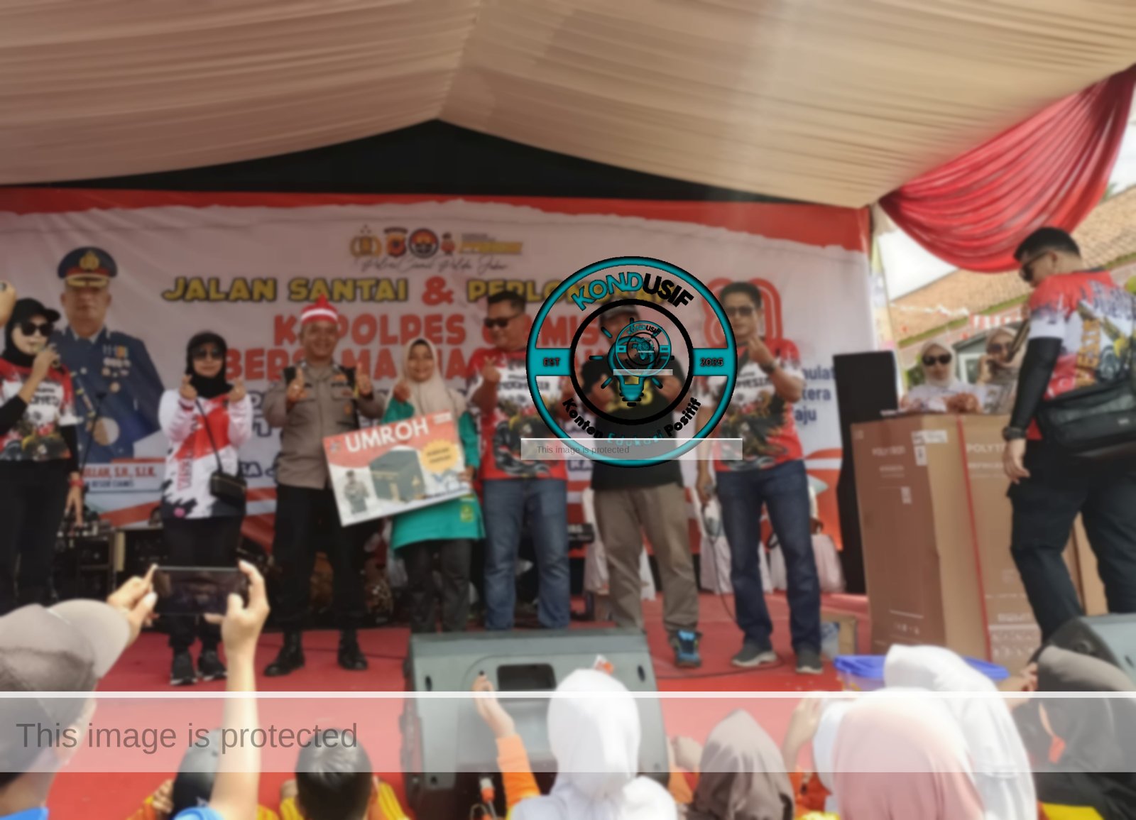 Umroh Gratis dari Kapolres Ciamis, AKBP Hidayatullah di Jalan Sehat Desa Jalatrang, Sabtu (16/8/2025).