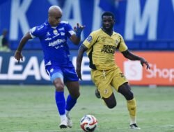 Persib Bandung Raih Tiga Poin Perdana Usai Bungkam Semen Padang