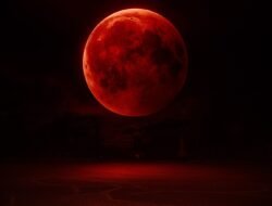 Blood Moon dan Fenomena di Baliknya, Keindahan Alam, Nuansa Religi dan Potensi Banjir Rob