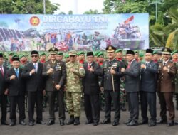 Soliditas Tanpa Sekat, Kapolres Ciamis Hadiri Upacara HUT ke-80 TNI di Gedung Negara