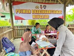 Polwan Polres Ciamis Ajar Anak Desa Binaan, Tanam Nilai Humanis dan Cinta Belajar