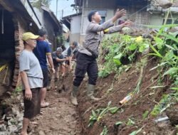 Polsek Panumbangan Gerak Cepat Tangani Longsor di Desa Payungsari, Warga Diajak Waspada Cuaca Ekstrem