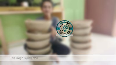 Otang, perajin Boboko Ciamis