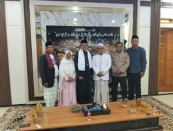 Perkuat Silaturahmi, Polsek Cikoneng Hadiri Peringatan Isra Mi’raj di Gegempalan