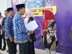Pemda Ciamis Berikan Uang Kadedeuh untuk 302 ASN Purnabakti