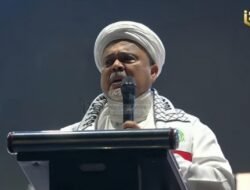 Di Reuni 212, Habib Rizieq Gaungkan Revolusi Akhlak dan Ajak Bantu Korban Bencana Sumatera