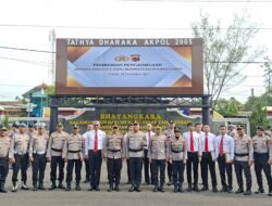 Kapolres Ciamis Beri Penghargaan kepada Personel Berprestasi