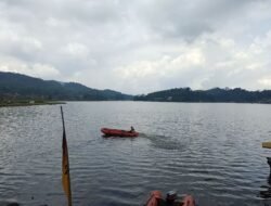 Hidden Story di Balik Tenangnya Air Situ Lengkong: Destinasi Akhir Tahun Paling Syahdu