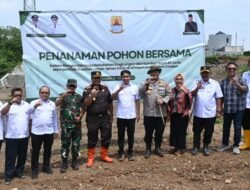 Mitigasi Banjir, Pemkab Cirebon Hijaukan 4.500 Meter Persegi Lahan City Land