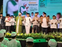 Pesan Habib Syech di Stadion Galuh: Jangan Mau Diprovokasi Ponsel Pintar!