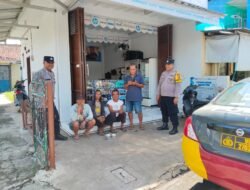 Kamtibmas Wilayah Ciamis Terjaga, Polsek Kawali Sisir Pemukiman Lewat Patroli Dialogis