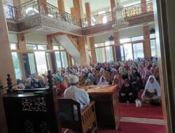 Pererat Hubungan Lewat Pengajian, Bhabinkamtibmas Polsek Cipaku Membaur di Jalatrang