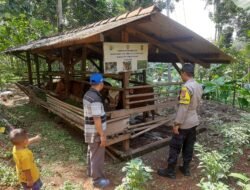 Polisi Masuk Kandang: Polsek Cijeungjing Kawal Suksesnya Swasembada Ternak di Bojongmengger