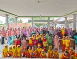 Bekali Guru dan Orang Tua, KKN STAI Al-Hidayah Hadirkan Teknik Mendongeng Interaktif di Kawasen