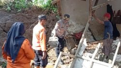 Longsor Sindangkasih: Polsek Cikoneng Evakuasi Korban di Tengah Malam