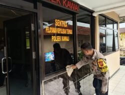 Tingkatkan Kenyamanan Publik, Polsek Kawali Percantik Lingkungan Mako dan Tertibkan Atribut Kedaluwarsa