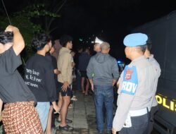 Pastikan Warga Tidur Nyenyak, Puluhan Personel Polres Ciamis Jaga Ketat Pusat Kota