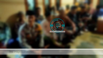 Personel Polsek Cikoneng Berbaur Bersama Tokoh Masyarakat di Acara Haul