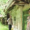 Ketuk Pintu Warga, Wakapolres Ciamis Tinjau Langsung Rumah Tak Layak Huni di Kawali