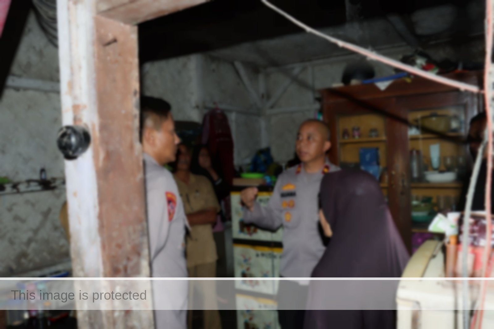 Wakapolres Ciamis Tinjau Langsung Rumah Tak Layak Huni di Kawali